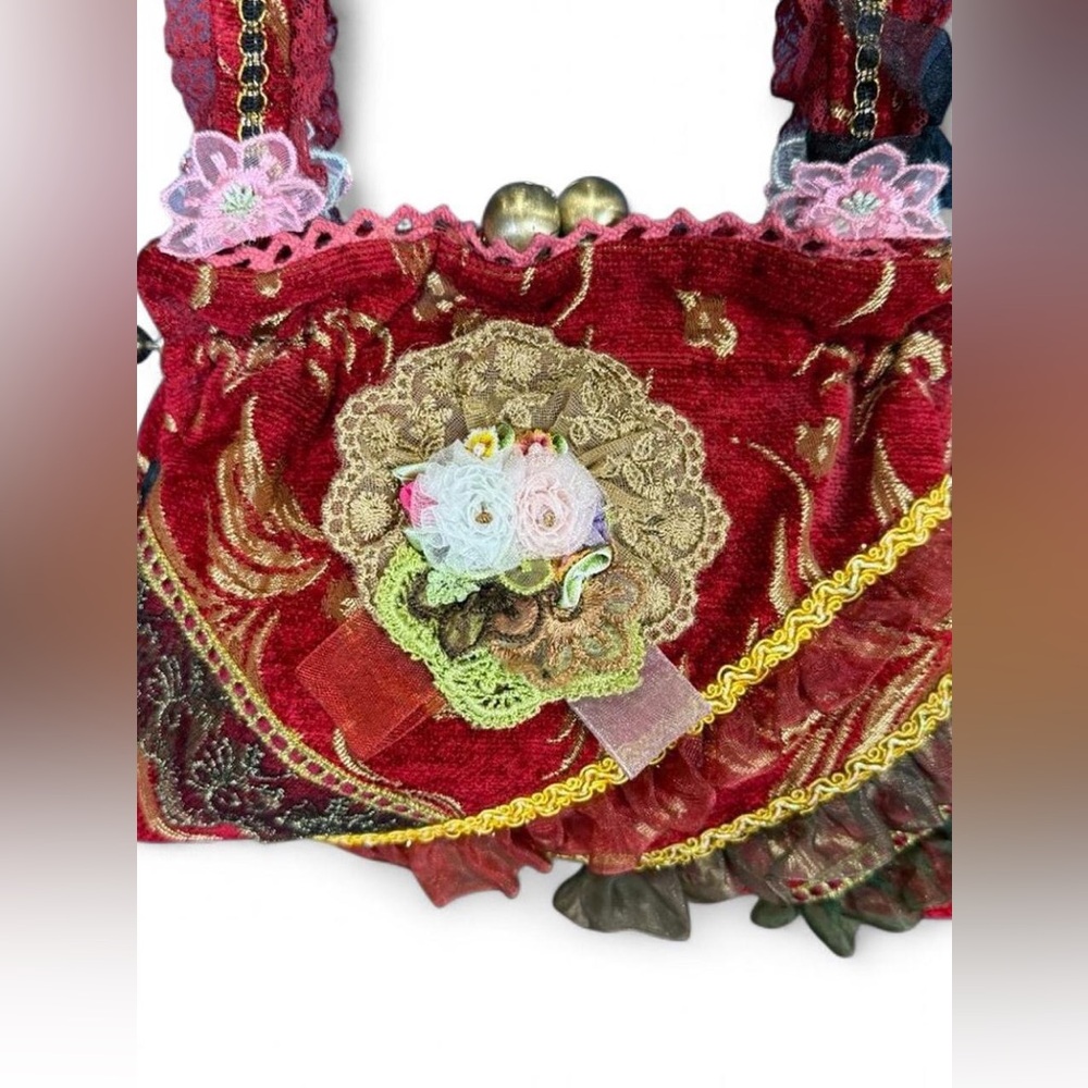 ✨VINTAGE SASSI CINDI COLLECTION VICTORIAN BURGUNDY TAPESTRY KISS LOCK PURSE✨ - Picture 5 of 5